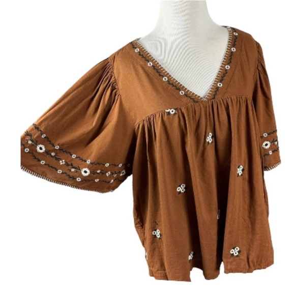 NEW Old Navy floral embroidered boho peasant top - Picture 9 of 9